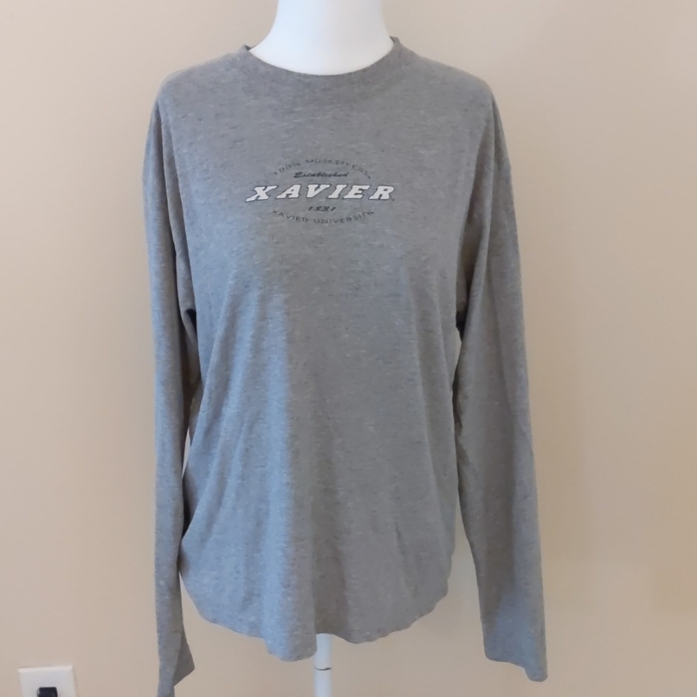 Xavier University long sleeve small t-shirt